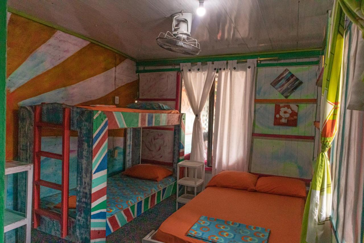 בואנוונטורה Hostal Liliana מראה חיצוני תמונה