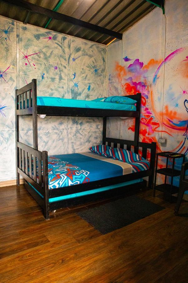 בואנוונטורה Hostal Liliana מראה חיצוני תמונה