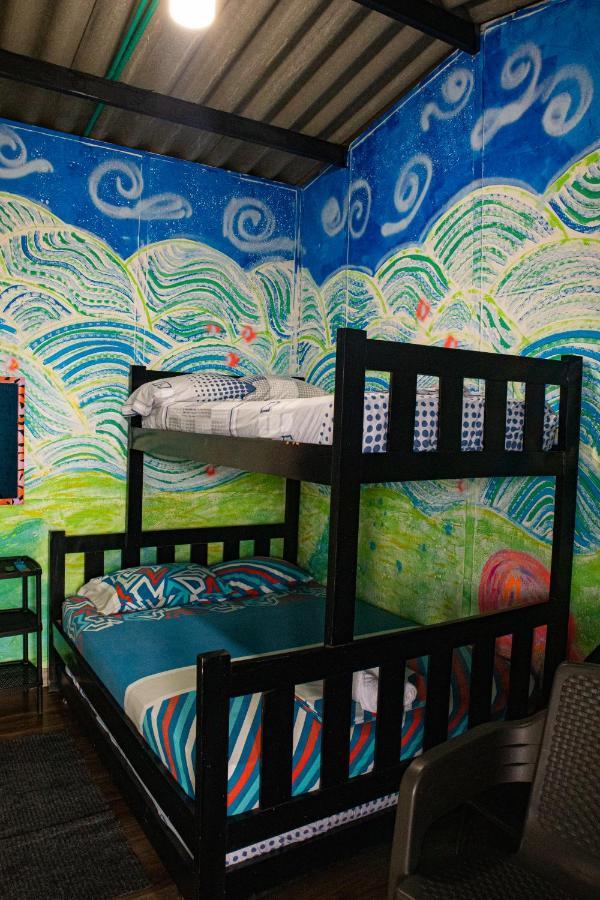 בואנוונטורה Hostal Liliana מראה חיצוני תמונה